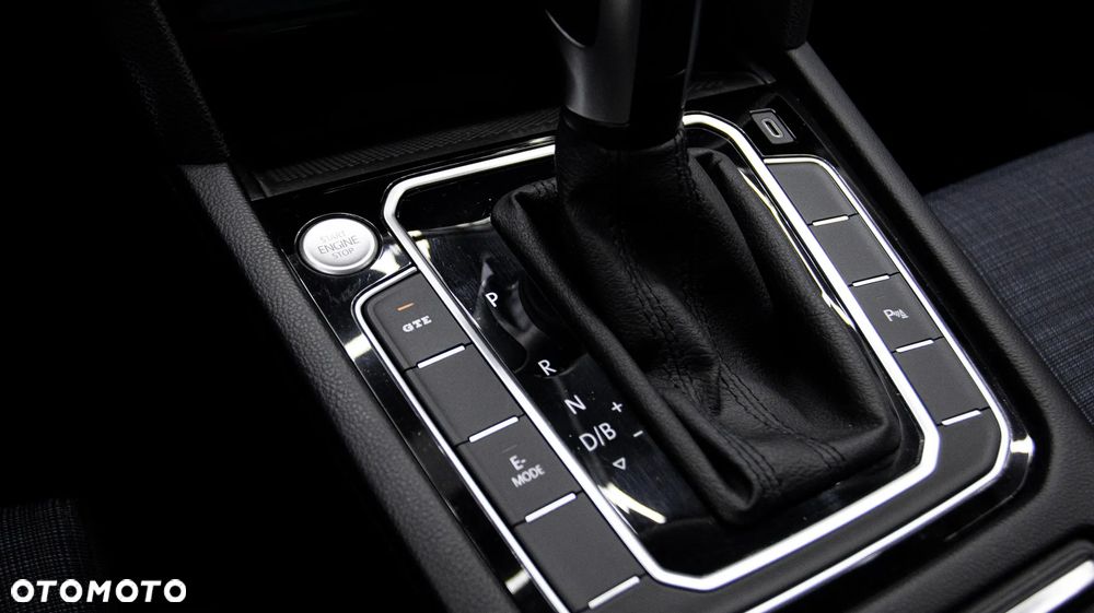 Volkswagen Passat 1.4 TSI Plug-In Hybrid GTE DSG - 26