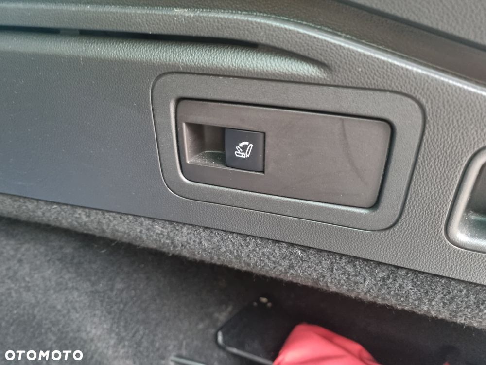Opel Insignia 2.0 CDTI Cosmo S&S - 27