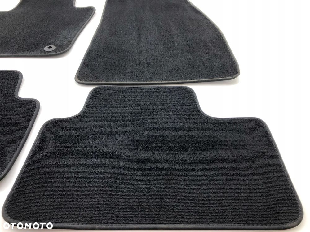 VOLVO XC40 DYWANIKI WELUROWE KOMPLET 32357639 32328777 32328774 - 6