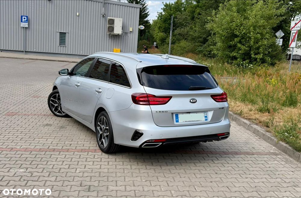 Kia Ceed 1.6 CRDi GT Line DCT - 6