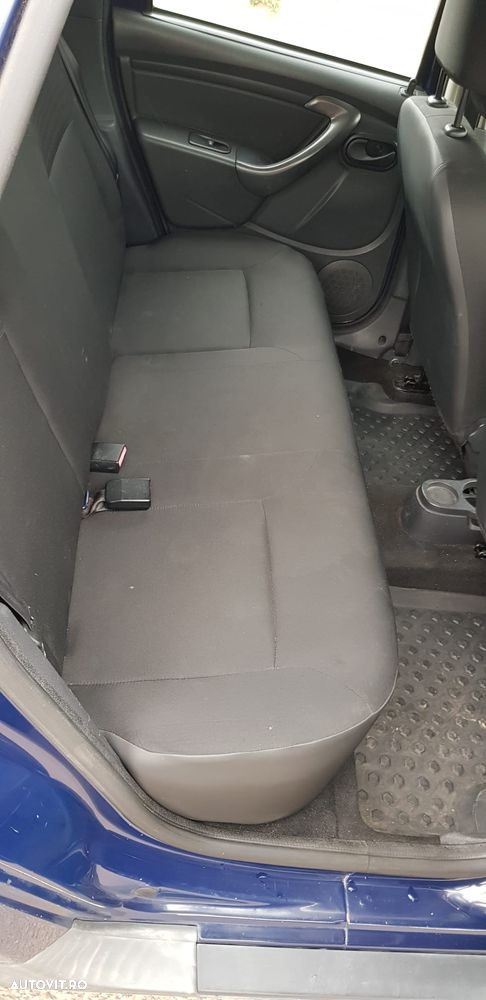 Dacia Duster 1.6 4x2 Prestige - 9