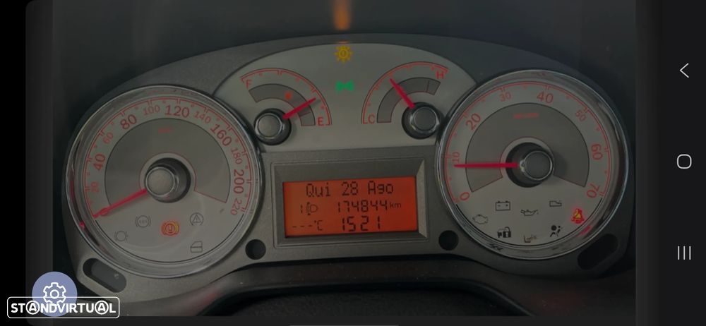 Fiat Linea 1.3 M-Jet Emotion - 8