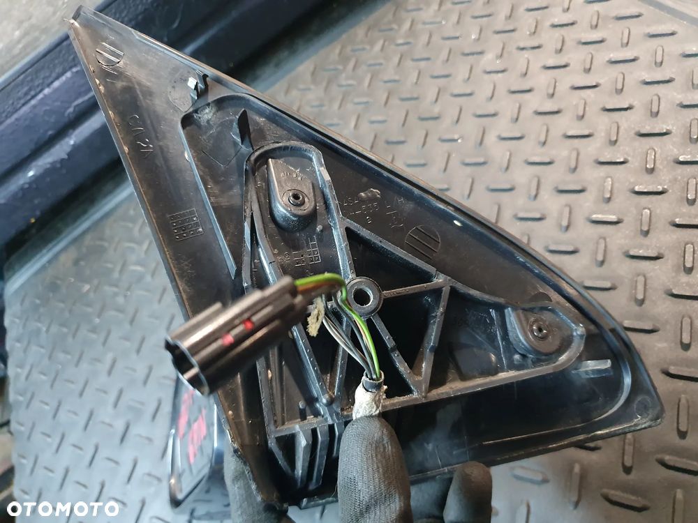 FORD FOCUS MK1 LUSTERKO LEWE 6PIN  EUROPA - 6