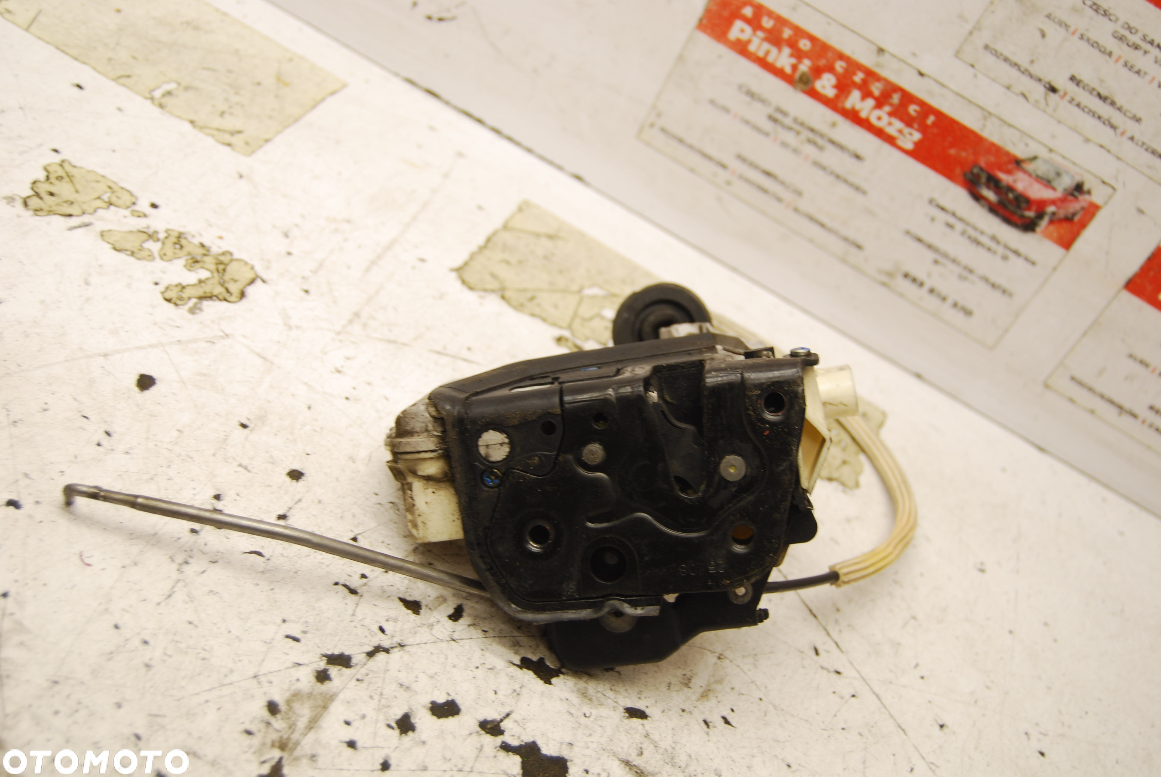 ZAMEK DRZWI LEWY PRZÓD PRZEDNI 4F1837015E AUDI A6 C6 A3 8P 9 PIN 4F1837015 - 4