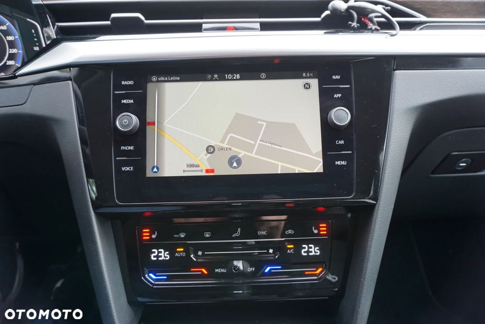 Volkswagen Arteon 2.0 TDI SCR DSG - 28
