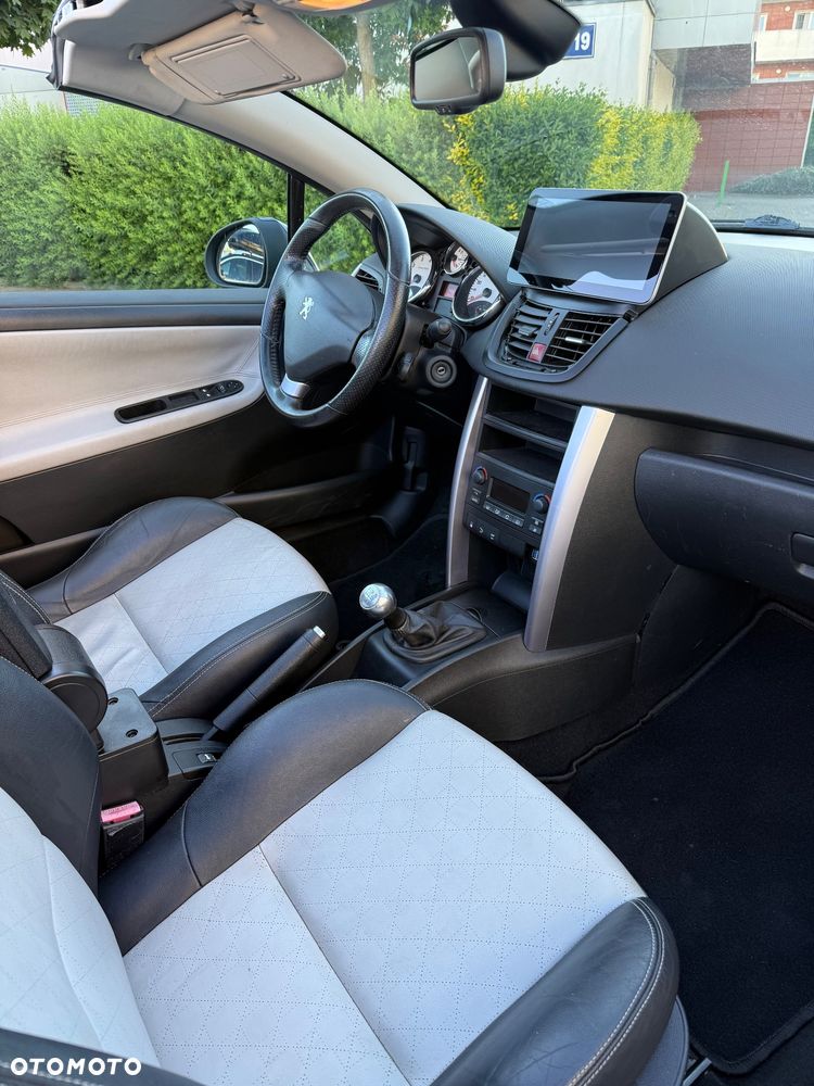 Peugeot 207 CC 1.6 Sport - 33