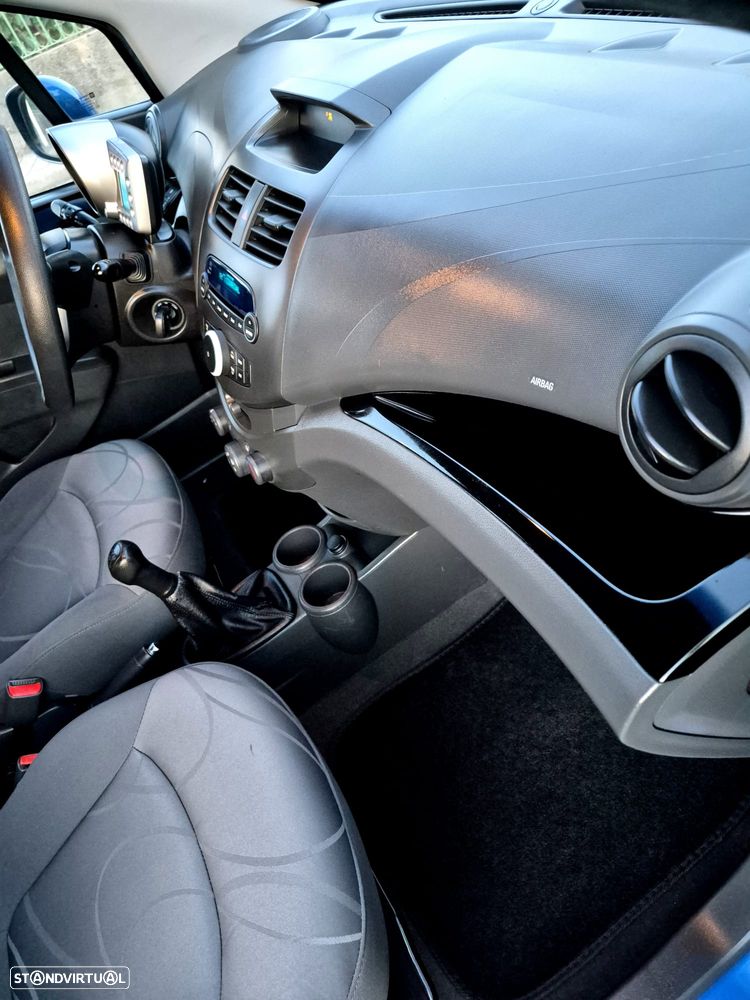 Chevrolet Spark 1.0 - 16