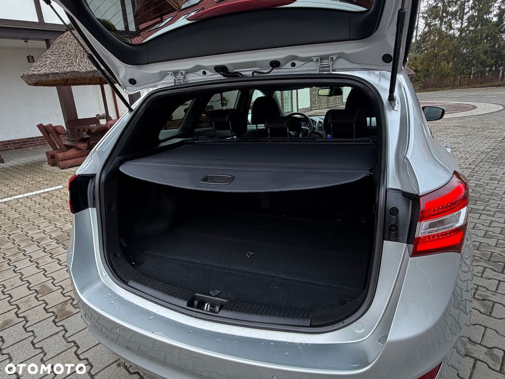 Hyundai i30 Kombi 1.6 GDi DCT Passion - 36