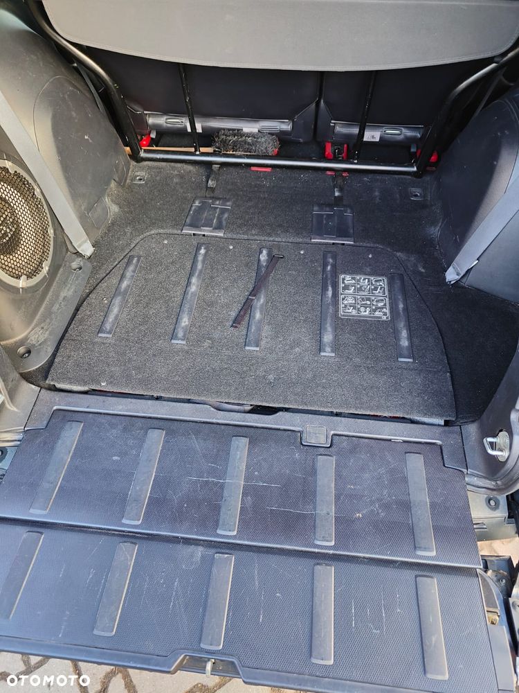 Mitsubishi Outlander 2.0 DID Instyle - 13