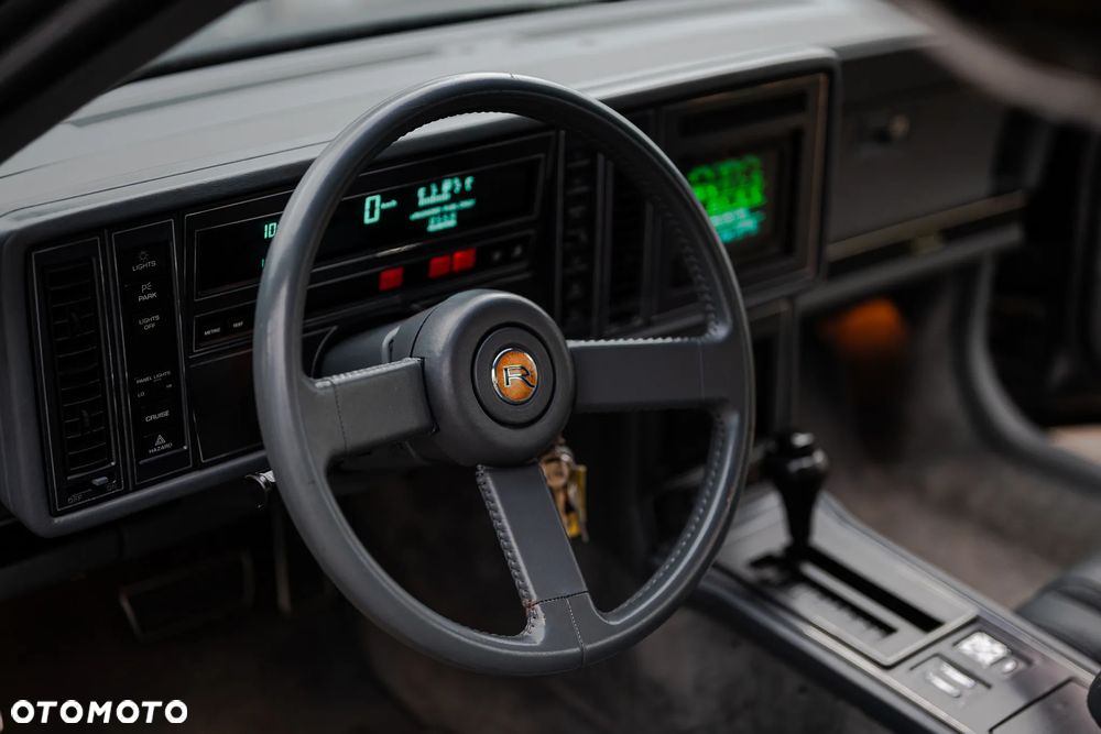 Buick Reatta 3.8 - 9