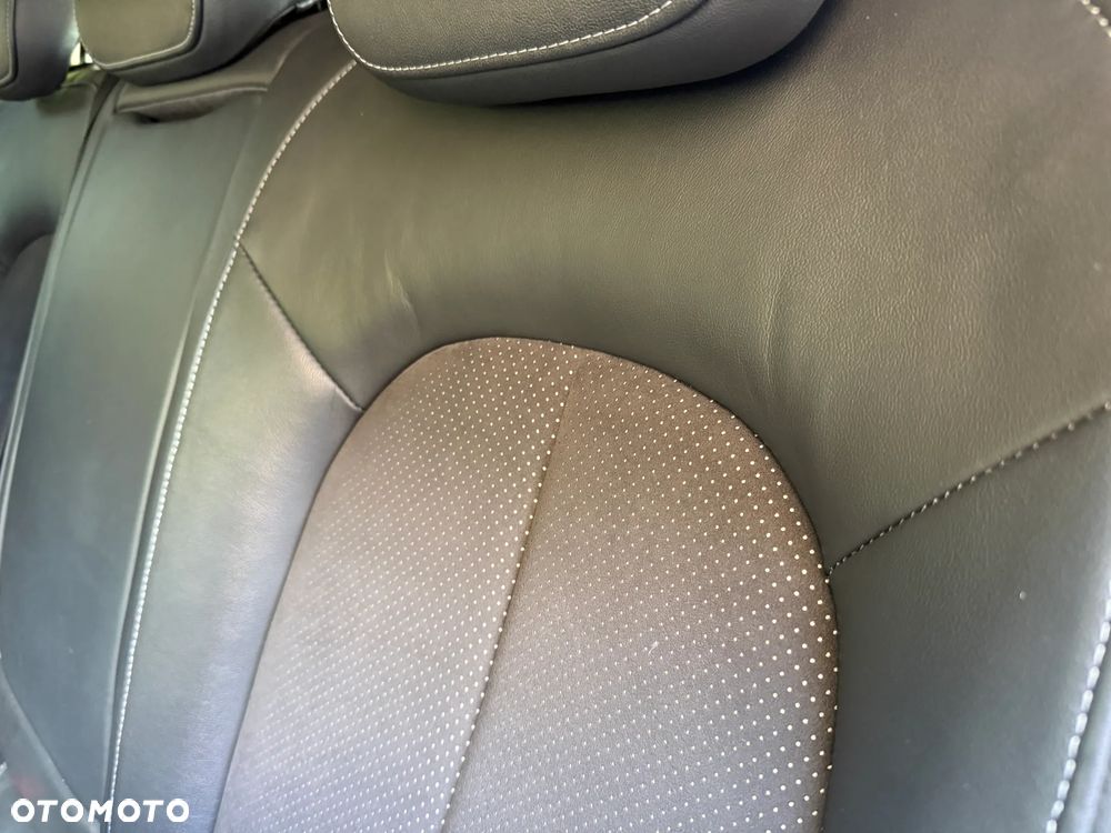 Audi A6 Avant 2.0 TDI ultra S tronic - 14