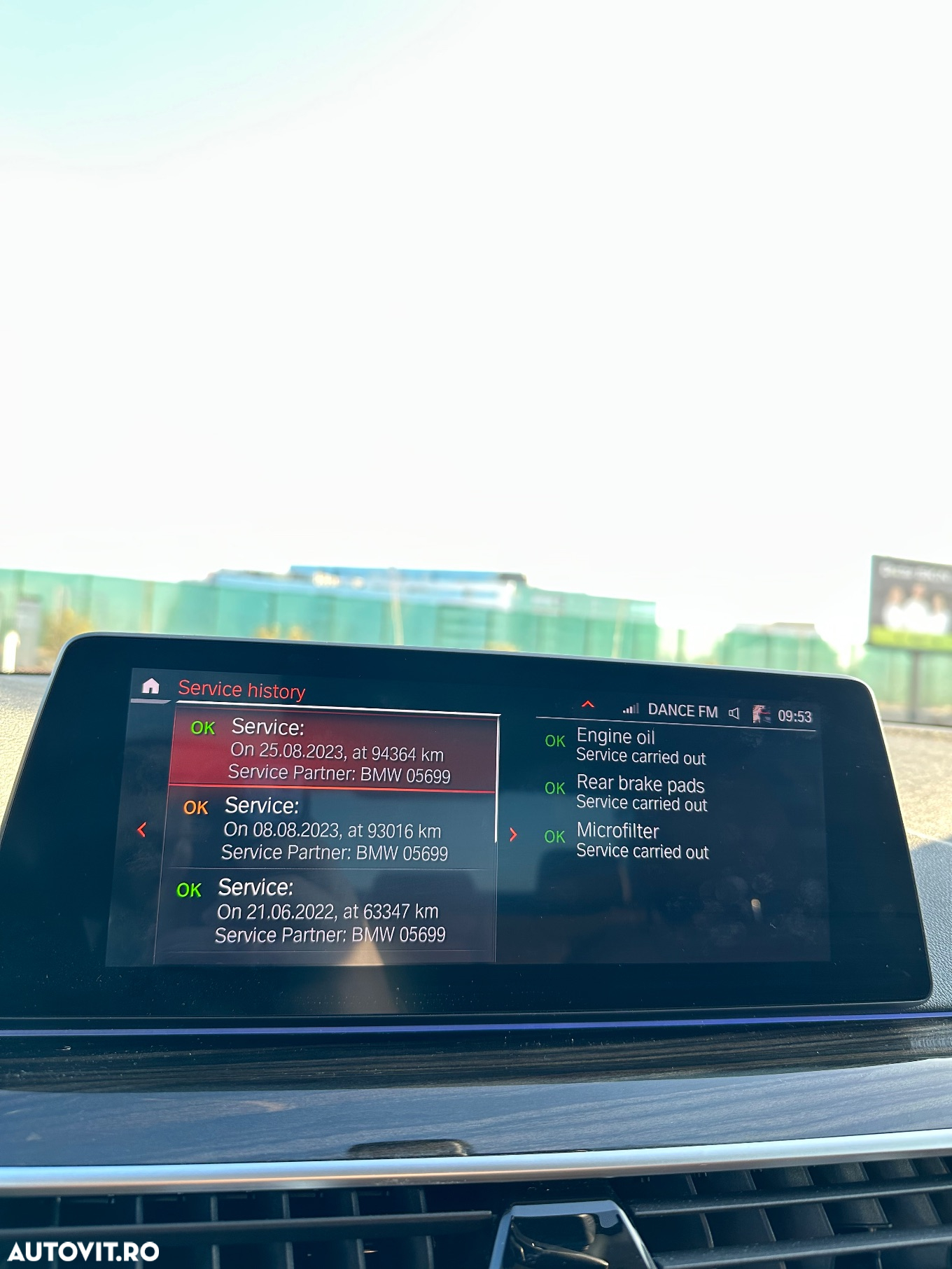 BMW Seria 5 520i Aut. Sport Line - 34