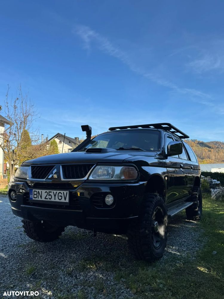 Mitsubishi Pajero - 2