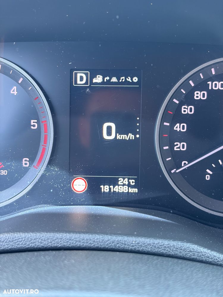 Hyundai Tucson 2.0 CRDI 4WD 6AT Luxury+ - 11