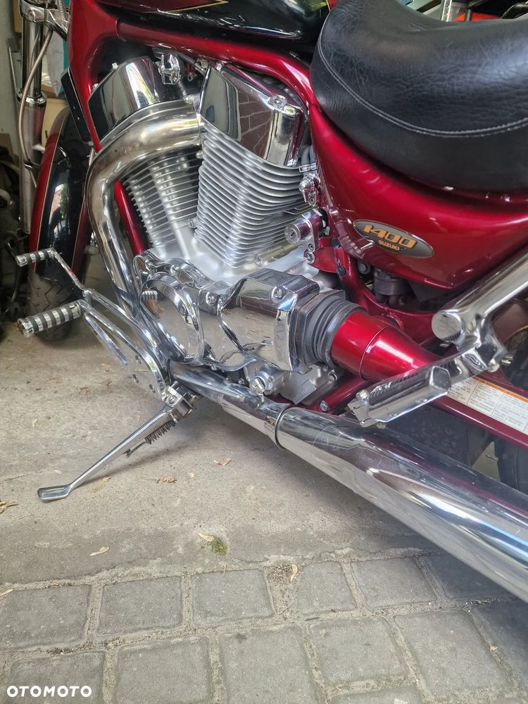 Suzuki Intruder - 7
