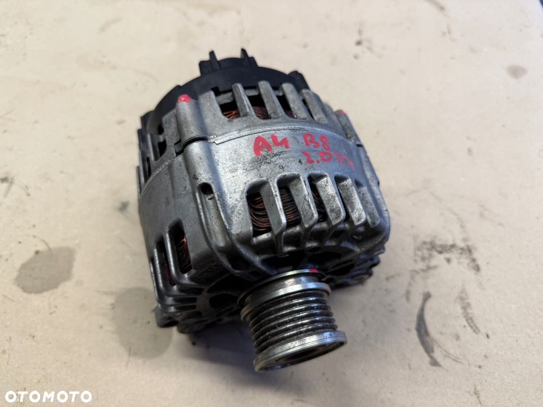 AUDI A4 B8 A5 8T 2.0 TDI ALTERNATOR 140A 03G903016G - 1