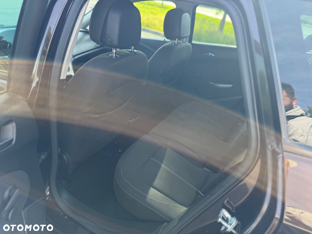 Opel Astra 1.4 Turbo Sports Tourer - 16