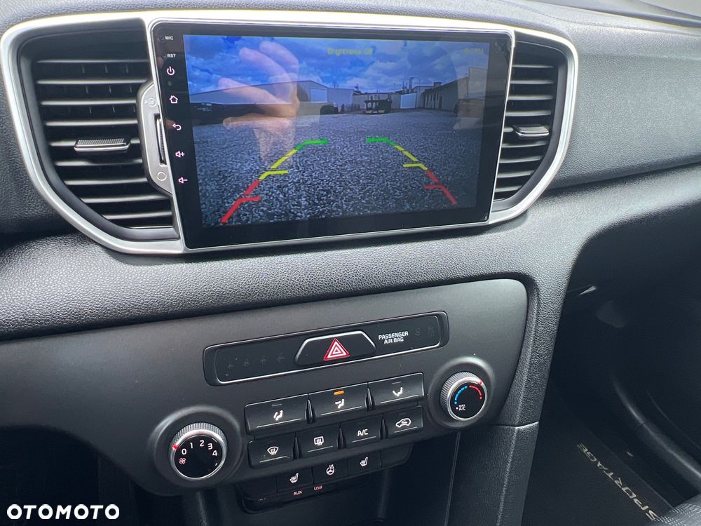 Kia Sportage 1.6 GDI 2WD DREAM-TEAM EDITION - 19