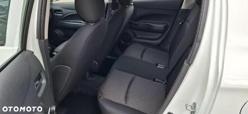 Mitsubishi Space Star 1.0 Entry - 9