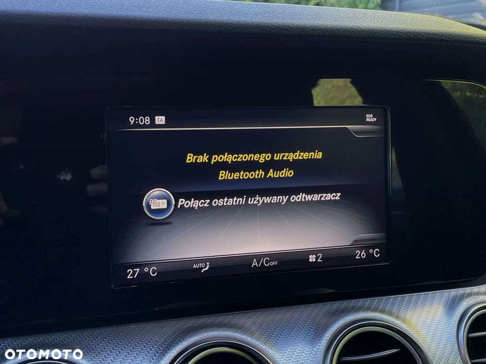 Mercedes-Benz Klasa E 220 d 4-Matic 9G-TRONIC - 29