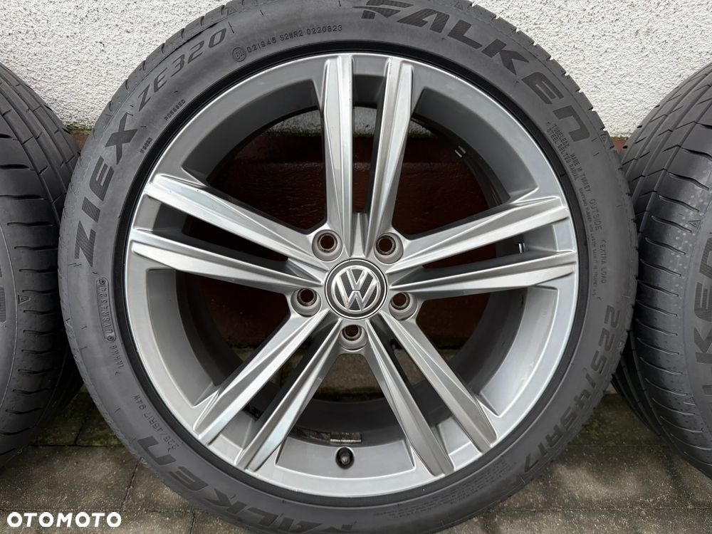 225 45 17 / Seat Leon VW Golf Caddy Touran Passat Skoda Octavia / 5x112 POLECAM 5G0 R-Line - 5