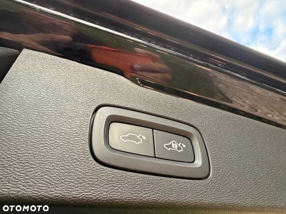 Volvo V60 T4 Geartronic Momentum Pro - 30