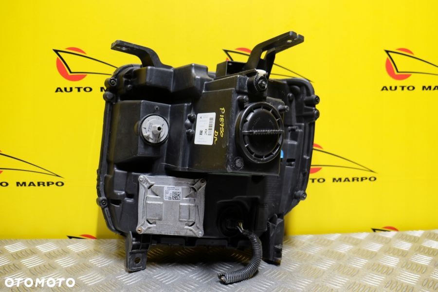 GMC SIERRA 2016-2018 REFLEKTOR LAMPA XENON R USA - 11