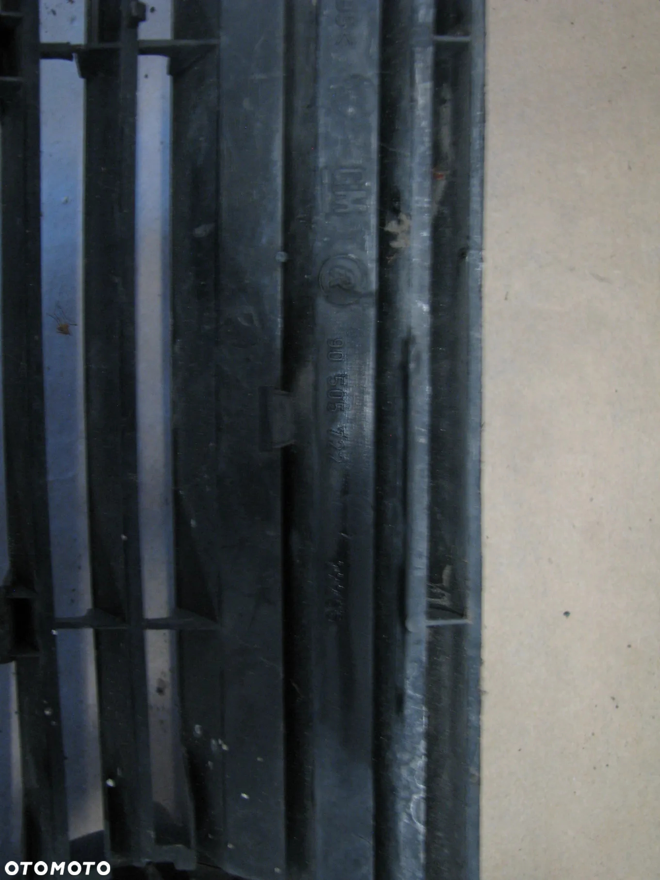 OPEL VECTRA B - GRILL ATRAPA  90505722 - 7