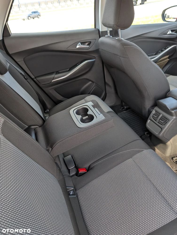 Opel Grandland X 1.2 Start/Stop Business Elegance - 38