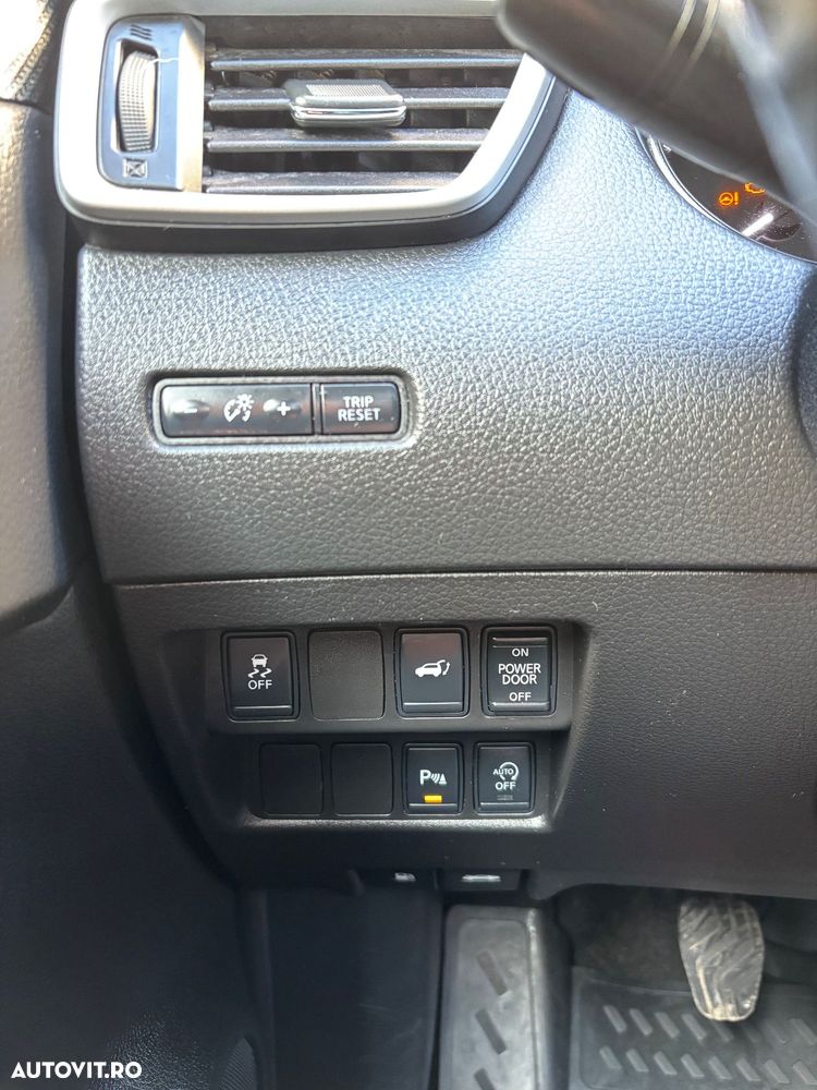 Nissan X-Trail 1.6 dCi ALL-MODE 4x4i Tekna - 13