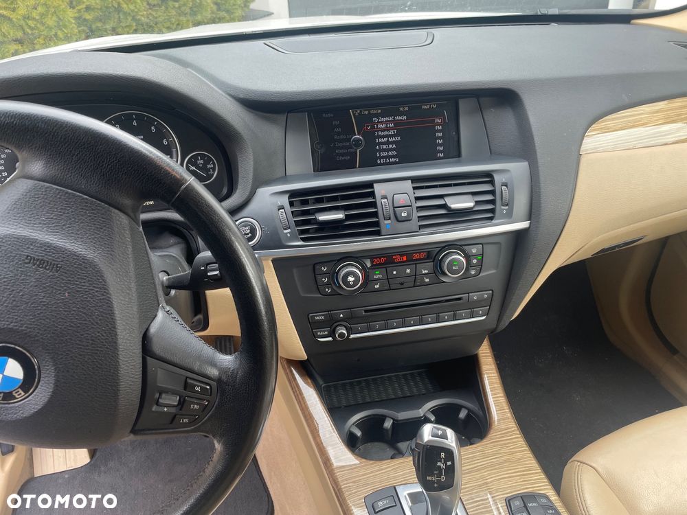 BMW X3 28i xDrive - 35
