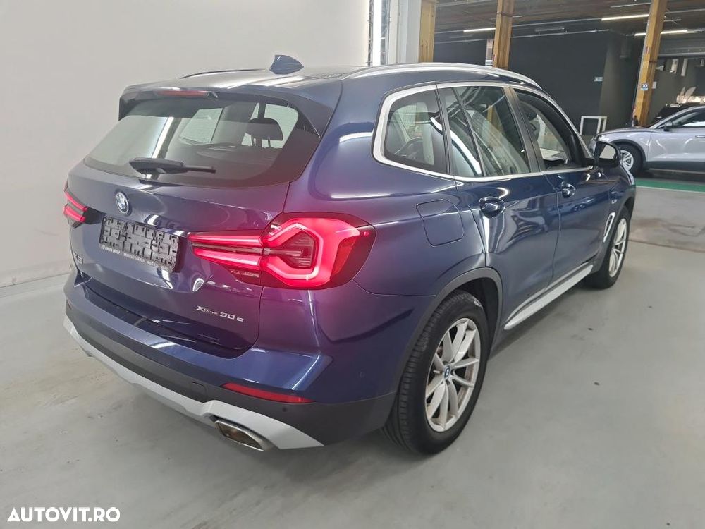 BMW X3 xDrive30e AT PHEV - 4