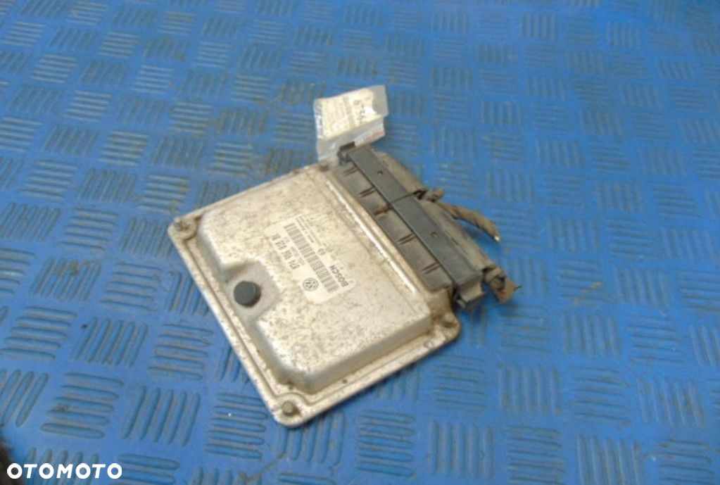 VW LT35 2.5TDI KOMPUTER SILNIKA 074906018BK - 2