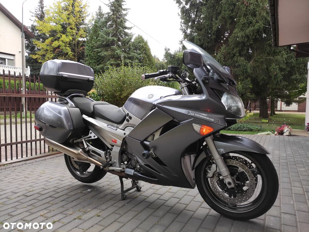 Yamaha FJR - 1