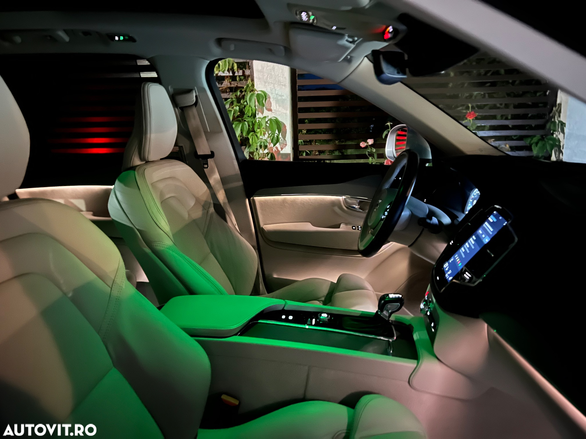 Volvo XC 90 D5 AWD R-Design - 17