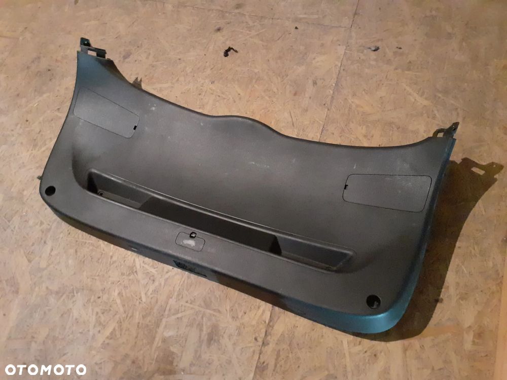12153 Osłona klapy bagażnika tył Hyundai Tucson III 15-20 - 2
