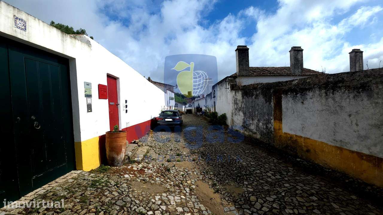 Moradia T1 renovada dentro das muralhas de Óbidos, com terraço, jardim - Grande imagem: 5/45