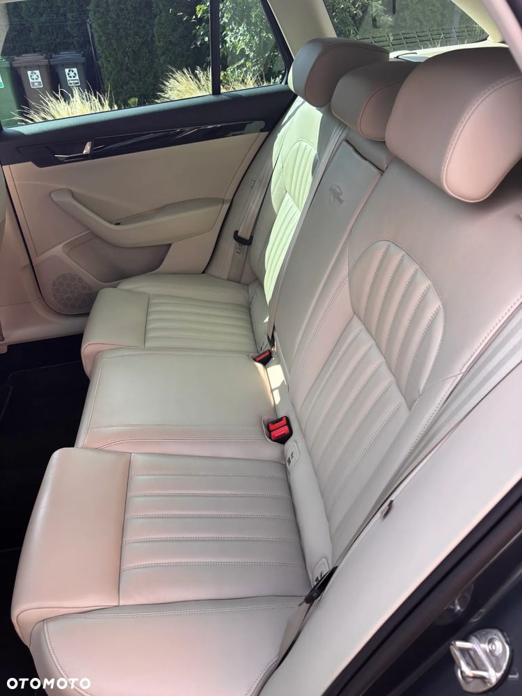 Skoda Superb 2.0 TDI L&K DSG - 7