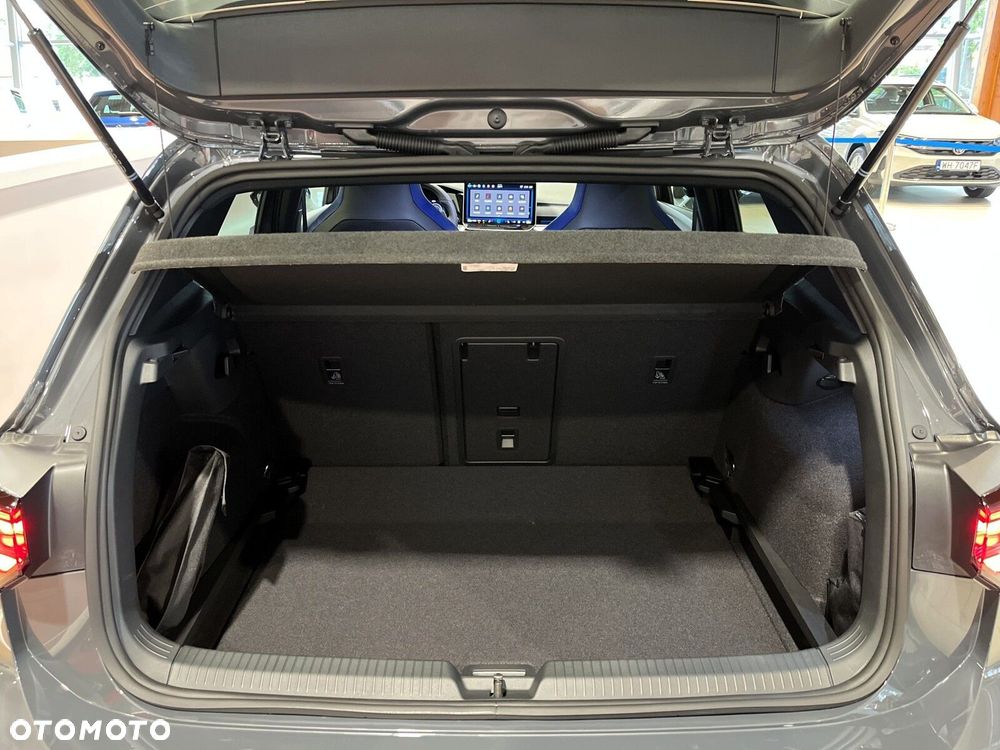 Volkswagen Golf - 31