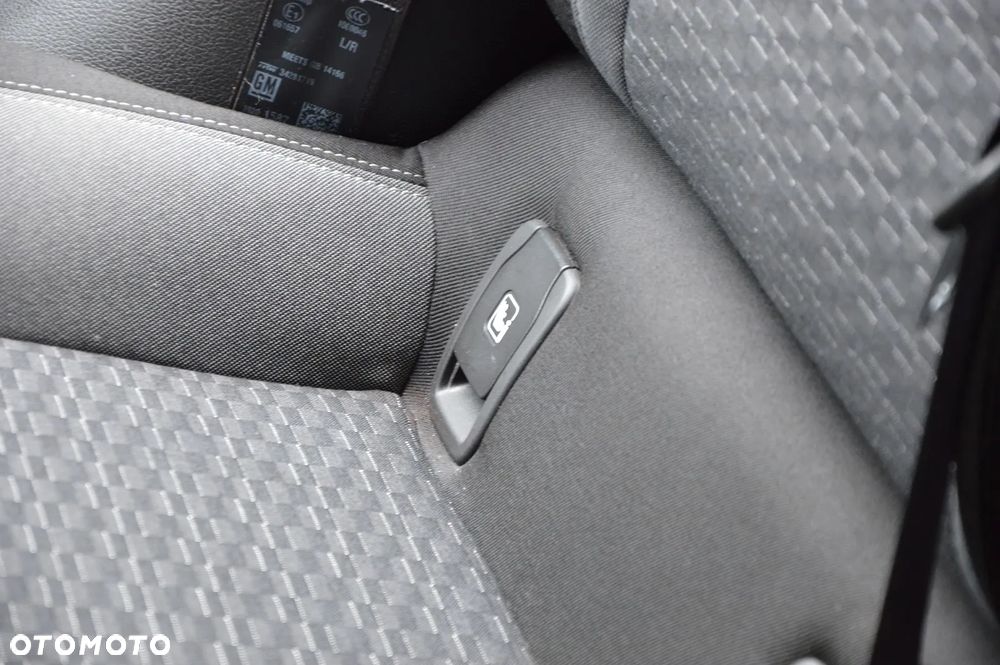 Opel Astra 1.2 Turbo Elegance - 37