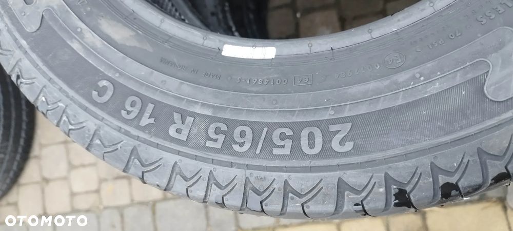 205/65/16 c semperit van life - 3