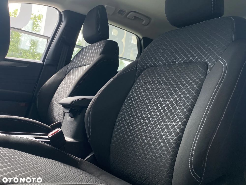 Ford Kuga 2.5 FHEV FWD Titanium - 12