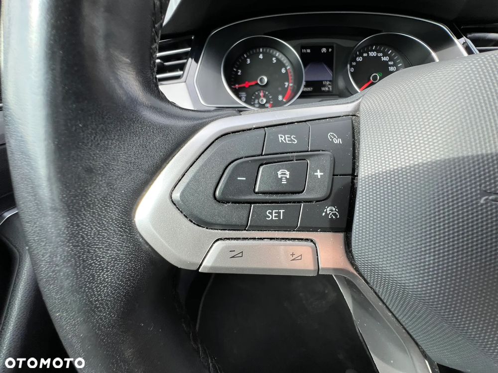 Volkswagen Passat 1.5 TSI EVO Essence DSG - 19