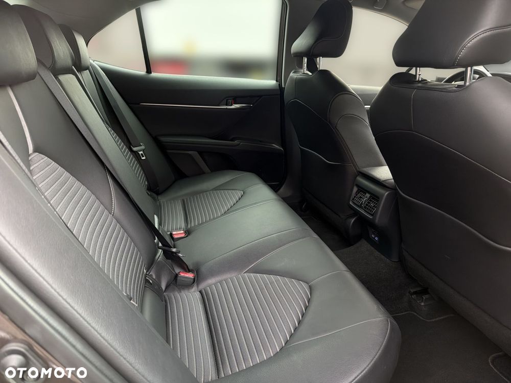Toyota Camry 2.5 Hybrid Prestige CVT - 11