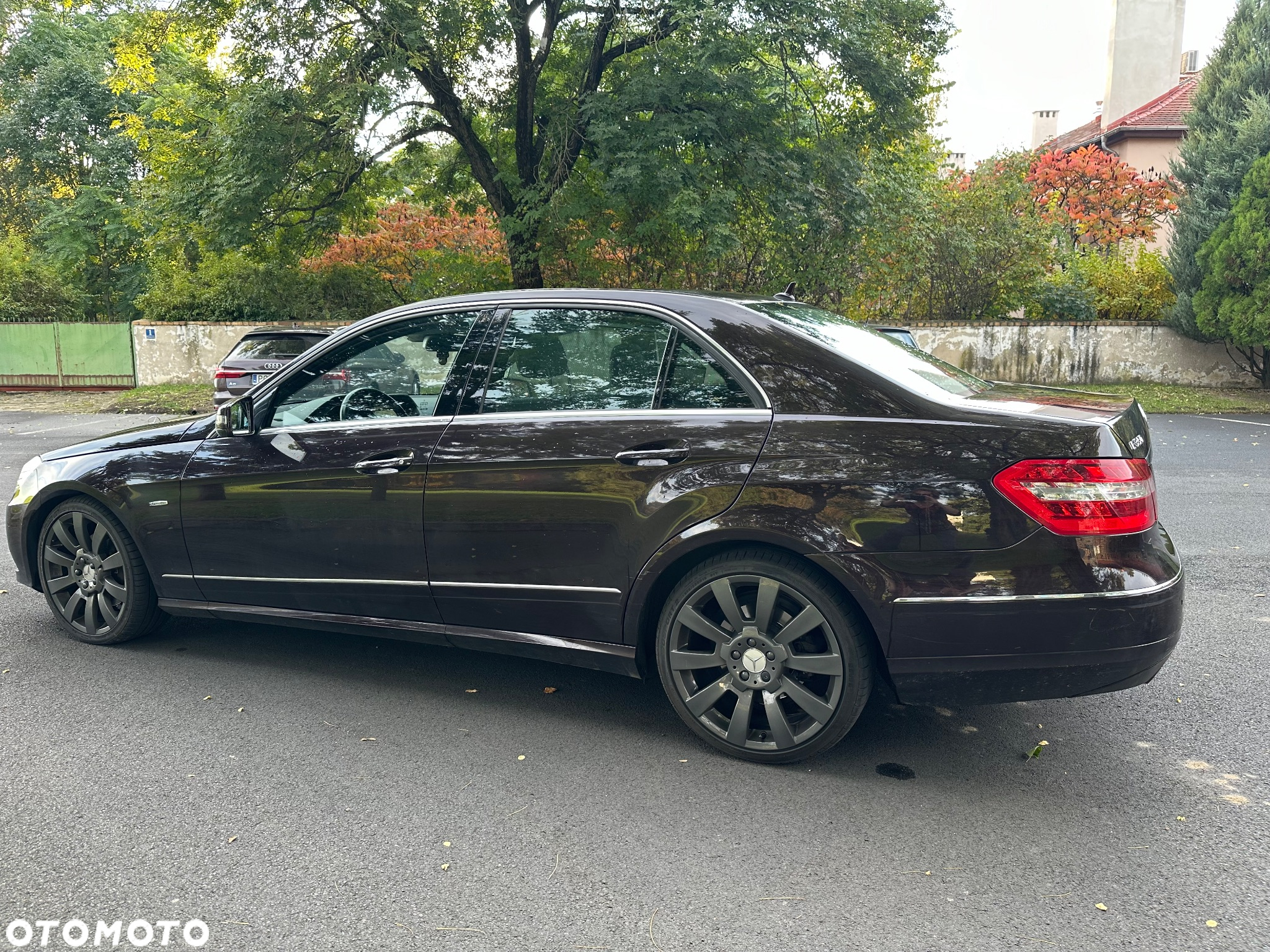 Mercedes-Benz Klasa E 300 CDI BlueEff - 3