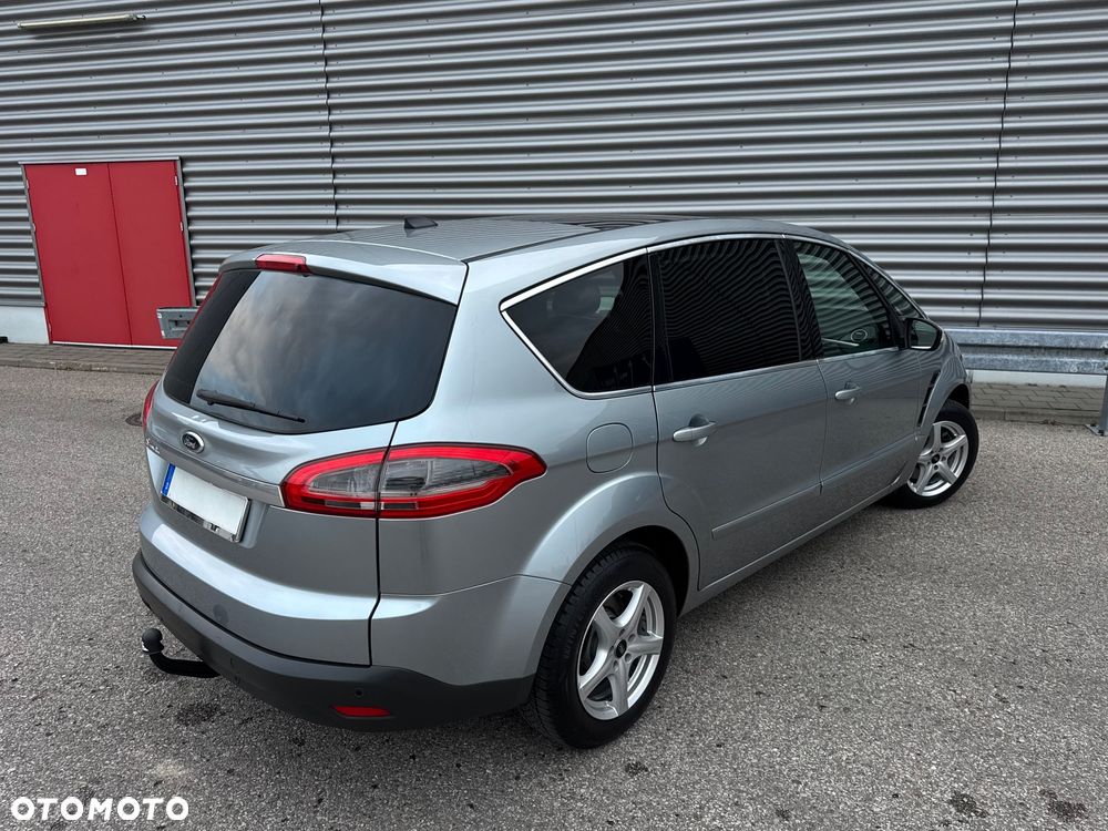 Ford S-Max - 21