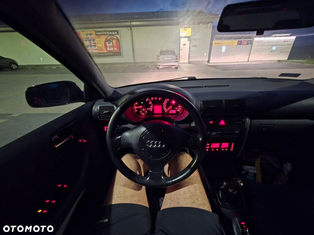 Audi A3 Sportback - 2