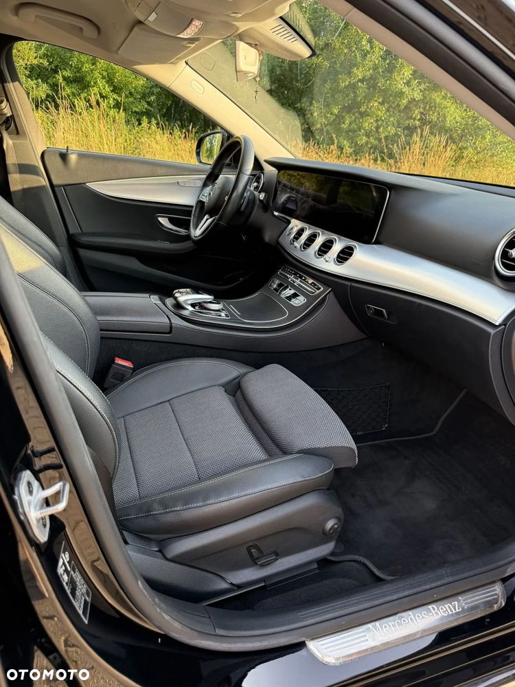 Mercedes-Benz Klasa E 220 d Avantgarde - 11