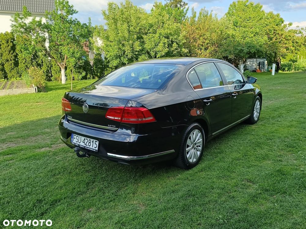 Volkswagen Passat 2.0 TDI DSG BlueMotion Technology Comfortline - 4