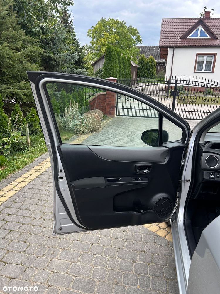 Toyota Yaris 1.4 D-4D Prestige - 6